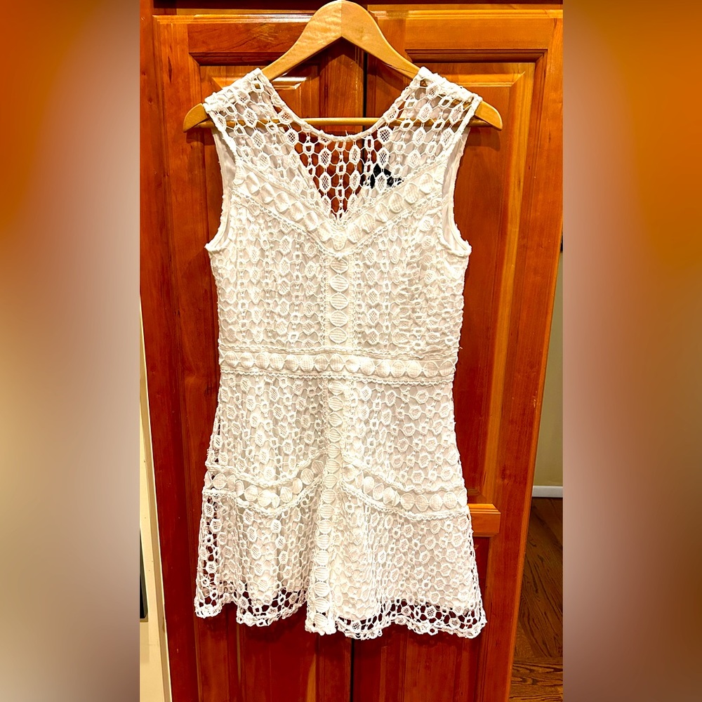 Aqua White Dress size M